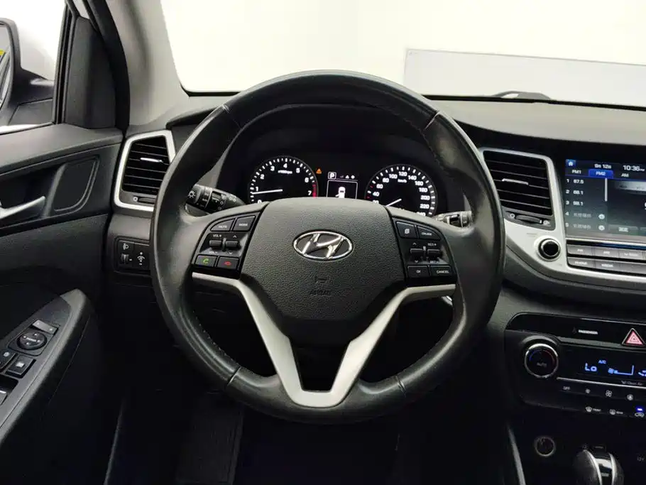 Hyundai Tucson — фото 15