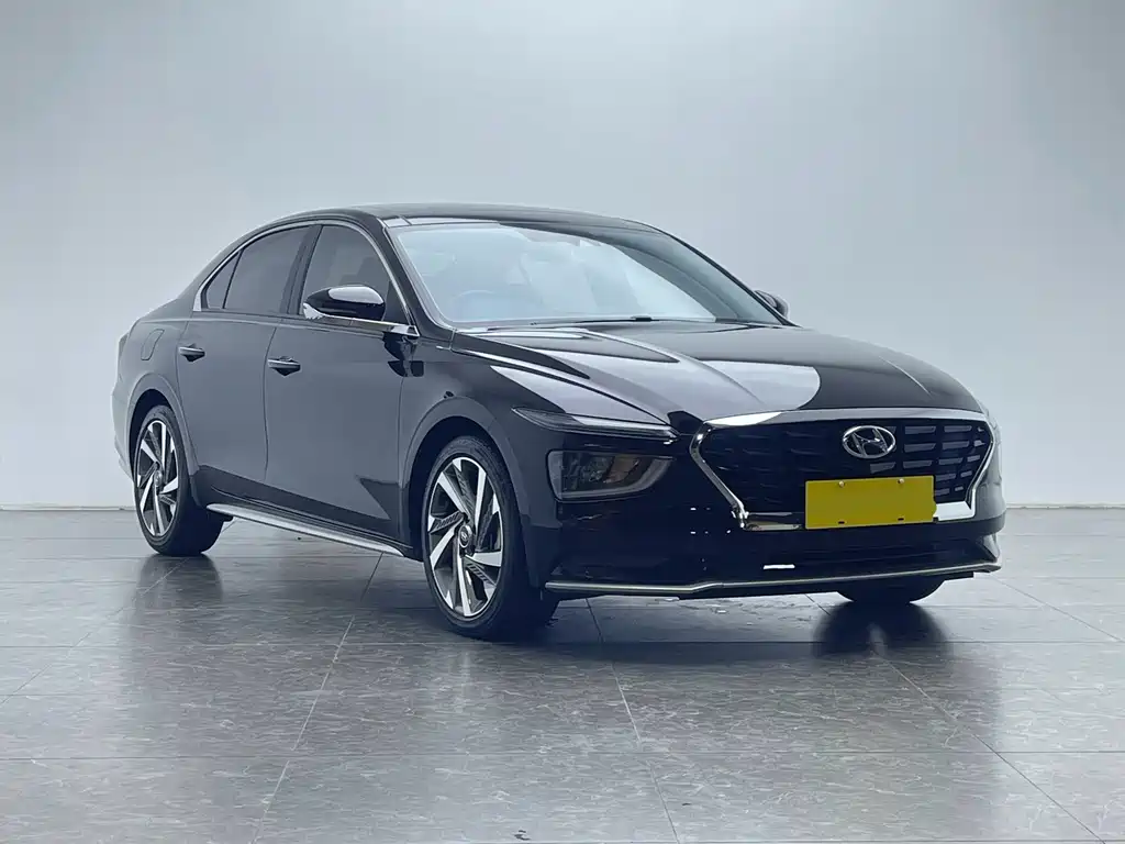 Hyundai Mistra — фото 3