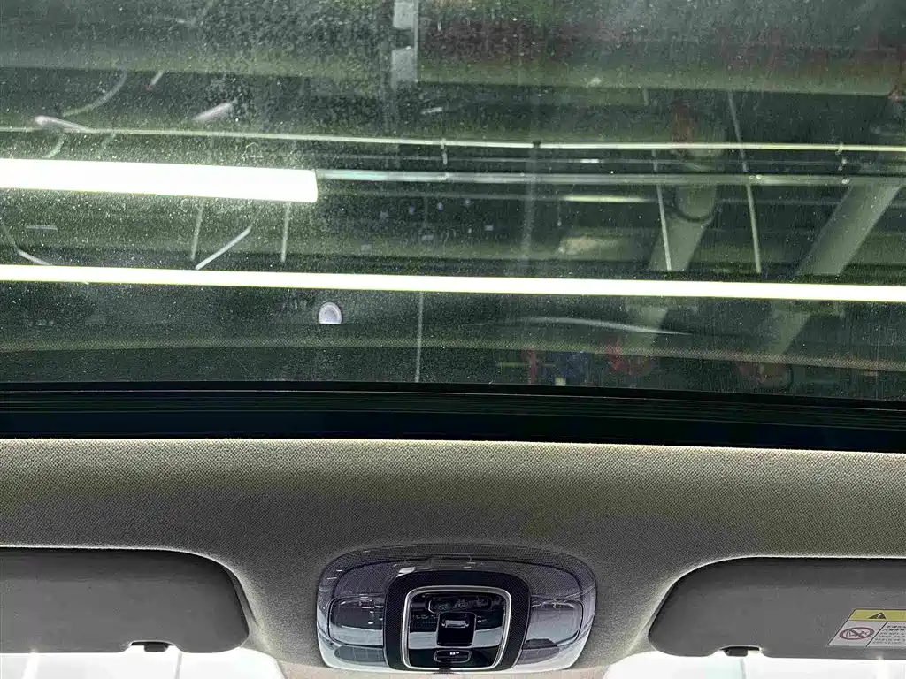 Hyundai Elantra — фото 18