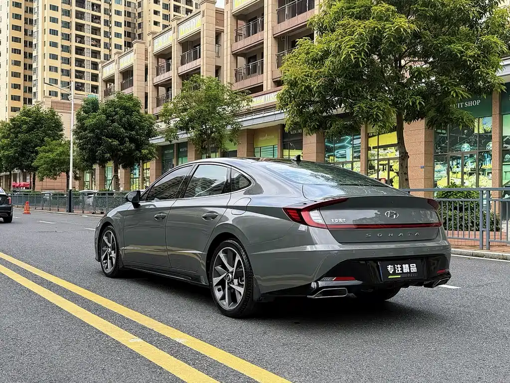 Hyundai Sonata — фото 4