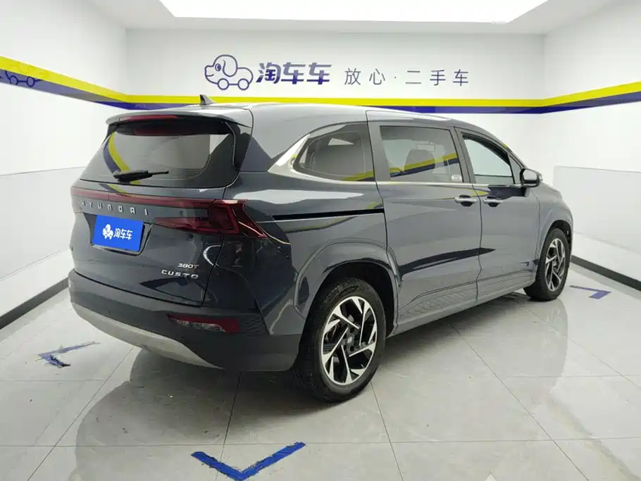 Hyundai Custo — фото 3