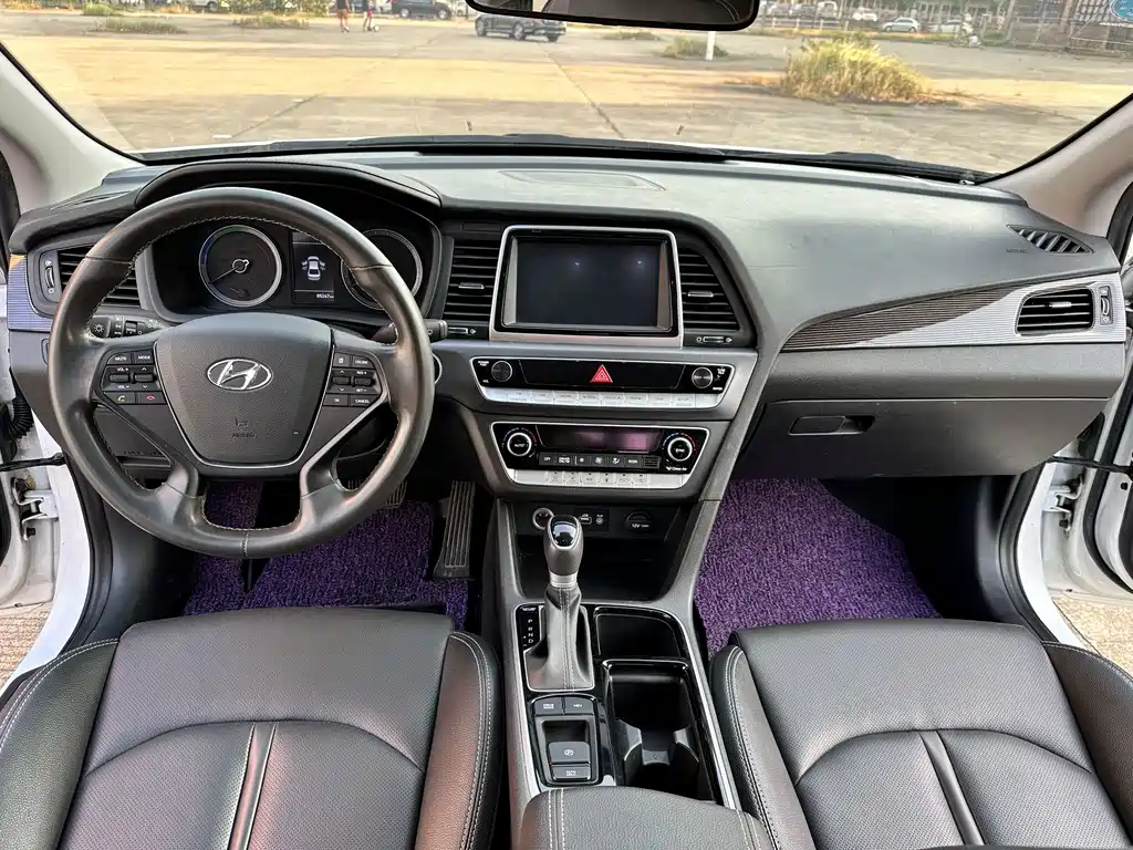 Hyundai Sonata PHEV — фото 6