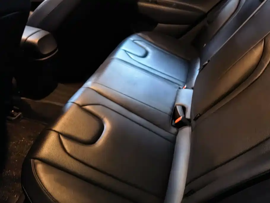 Hyundai Elantra — фото 11
