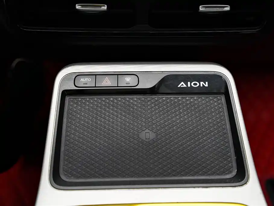 Aion AION Y — фото 9