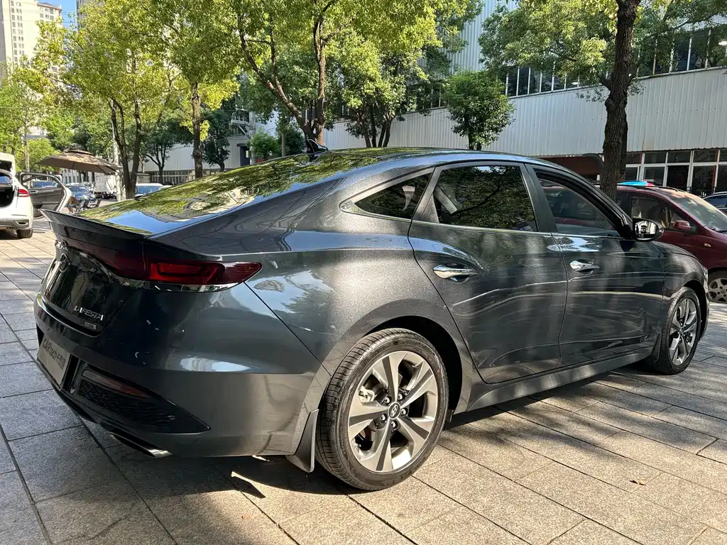 Hyundai Fista — фото 13