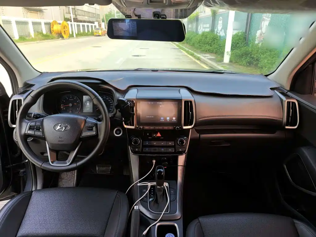 Hyundai ix35 — фото 10