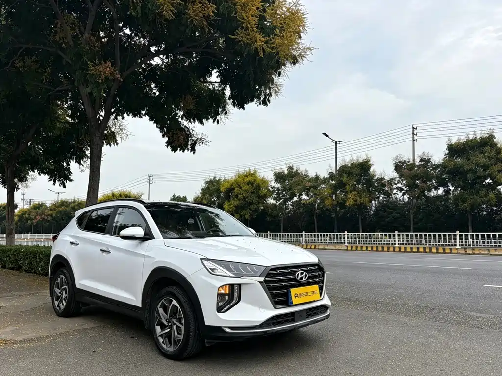 Hyundai Tucson — фото 7