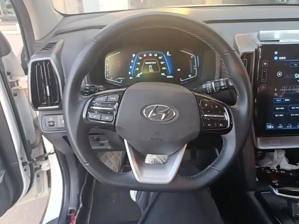 Hyundai ix35 — фото 11