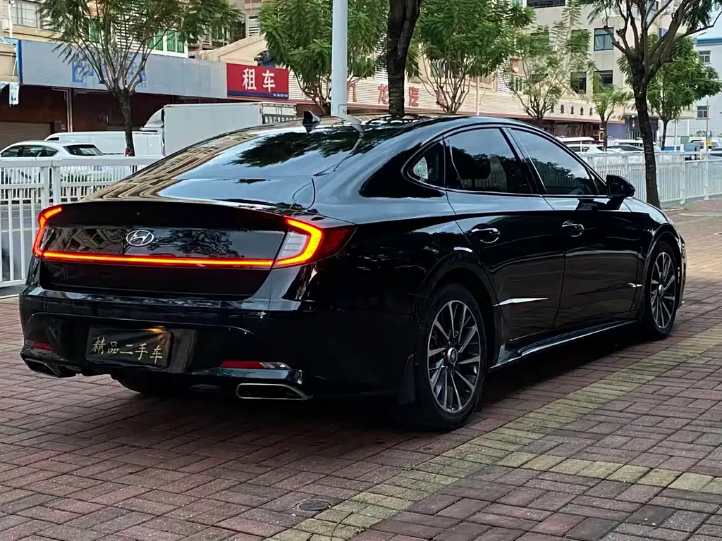 Hyundai Sonata — фото 7