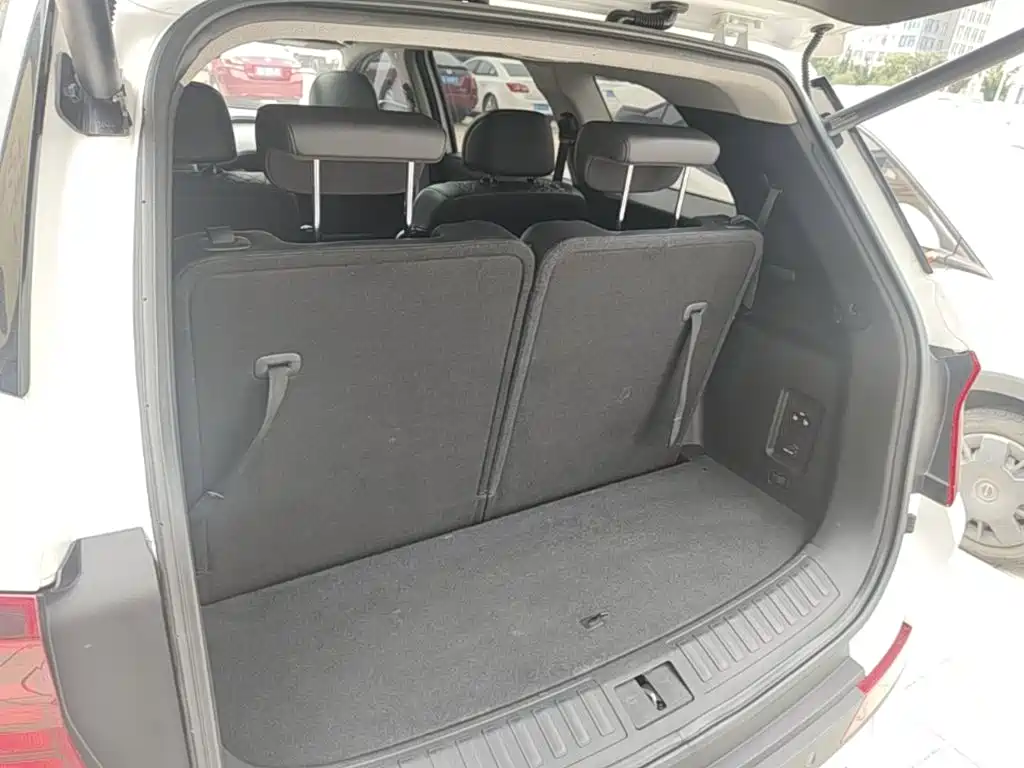 Hyundai Santa Fe — фото 19