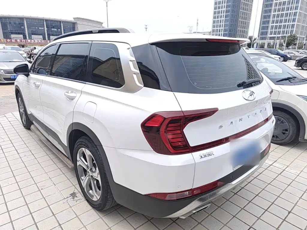 Hyundai Santa Fe — фото 5