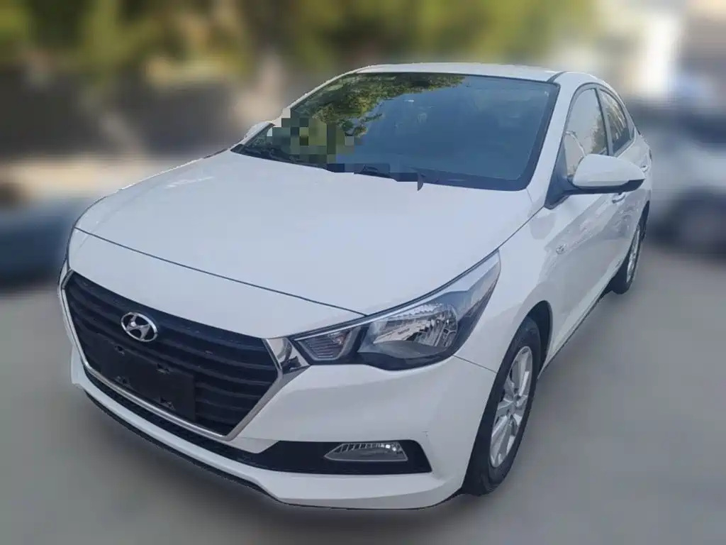 Hyundai Verna — фото 3