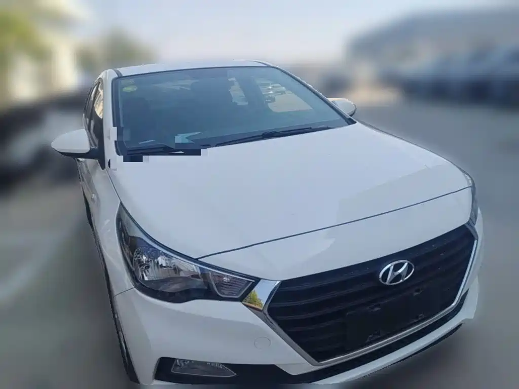 Hyundai Verna — фото 6