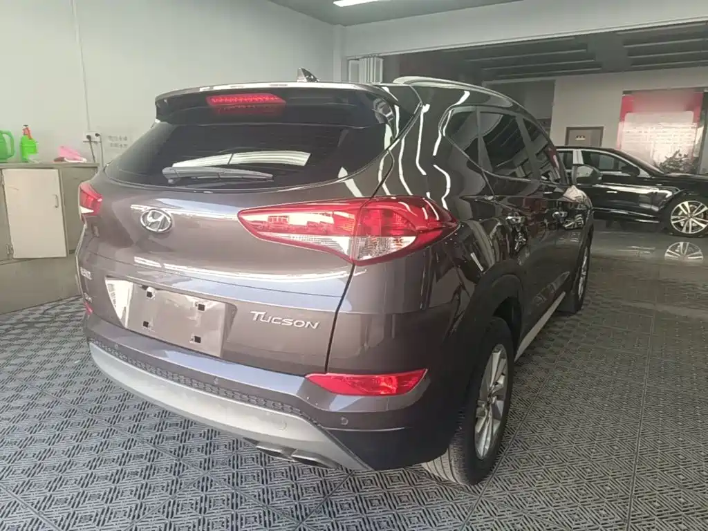 Hyundai Tucson — фото 7