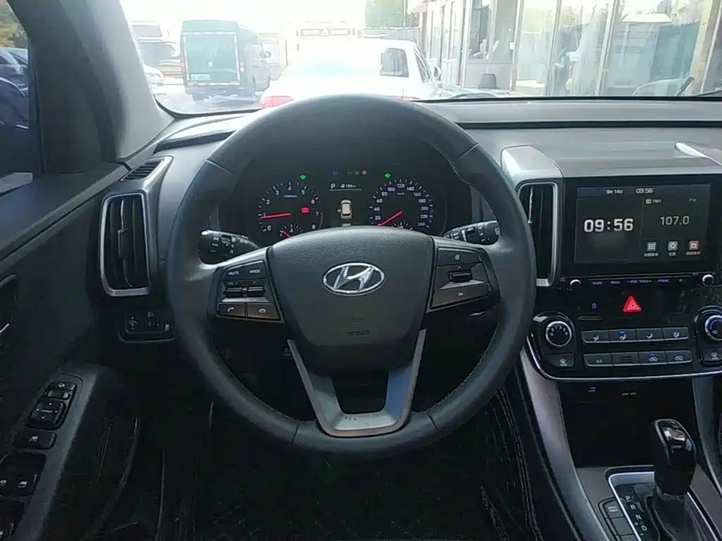 Hyundai ix35 — фото 11