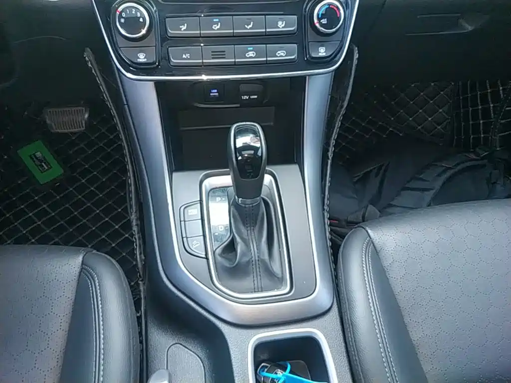 Hyundai ix35 — фото 14