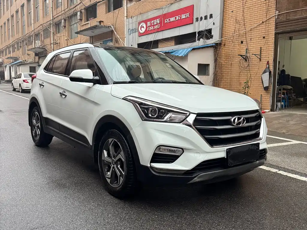 Hyundai ix25 — фото 2