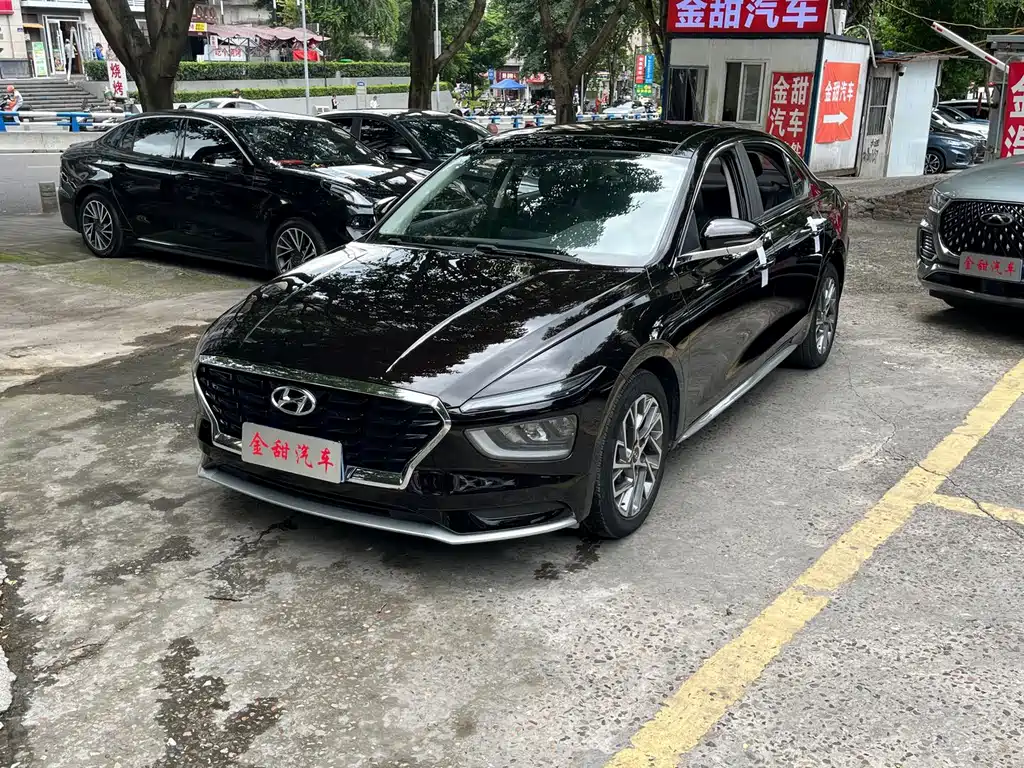 Hyundai Mistra — фото 3