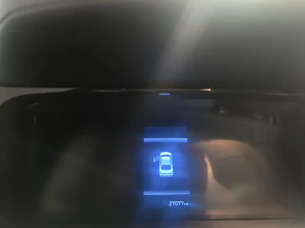 Hyundai Elantra — фото 17