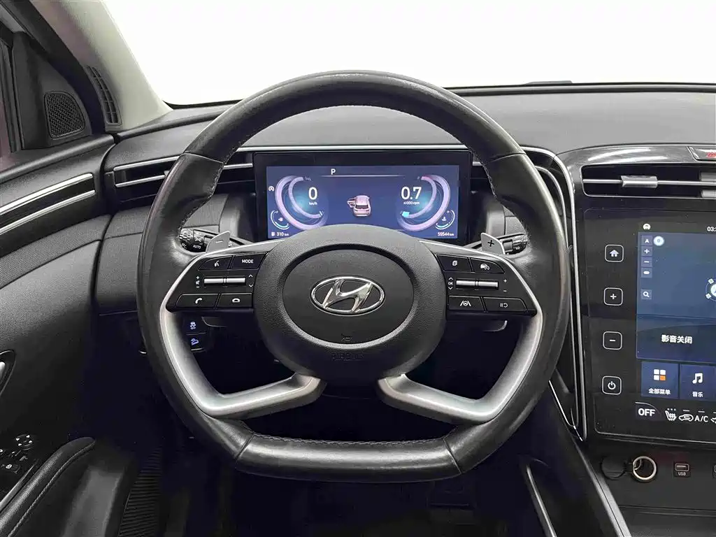 Hyundai Tucson — фото 8