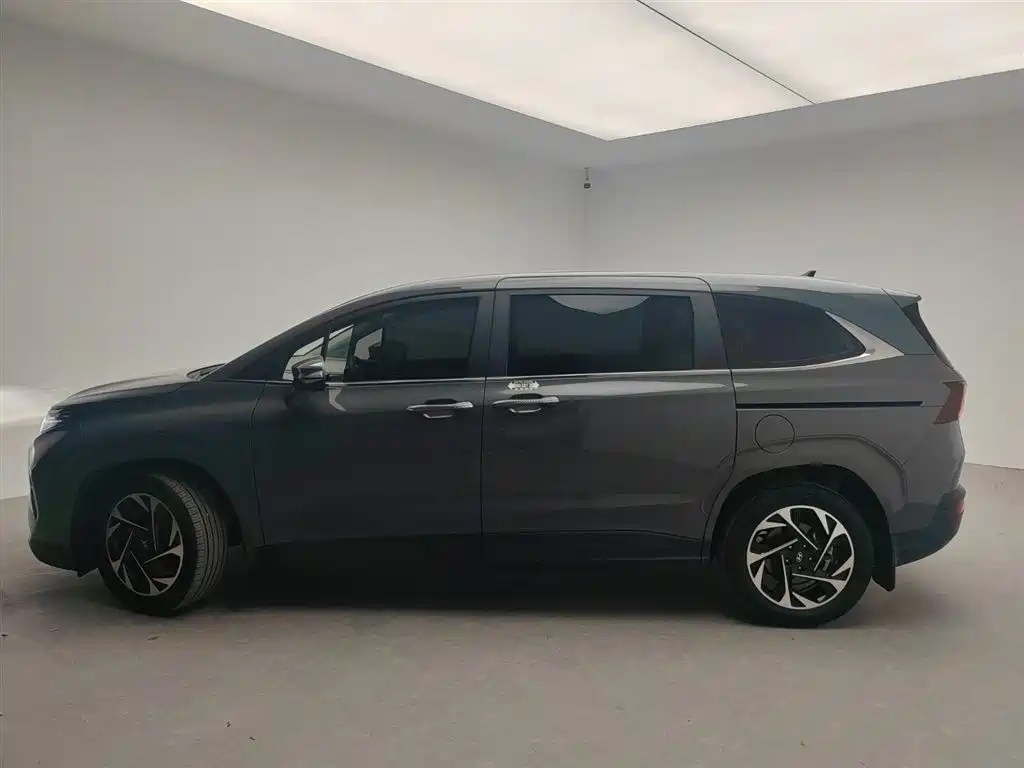 Hyundai Custo — фото 2