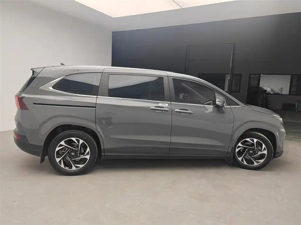 Hyundai Custo — фото 18