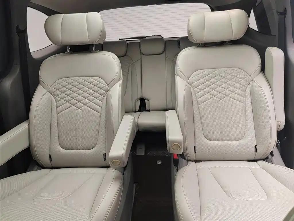 Hyundai Custo — фото 3