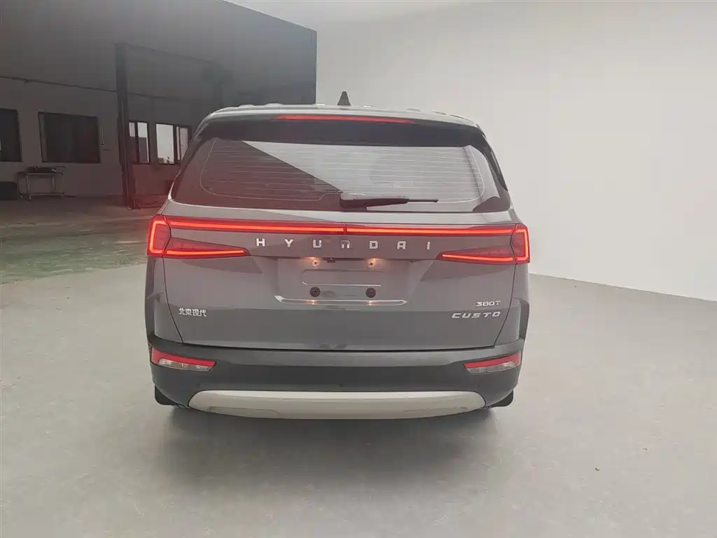Hyundai Custo — фото 8