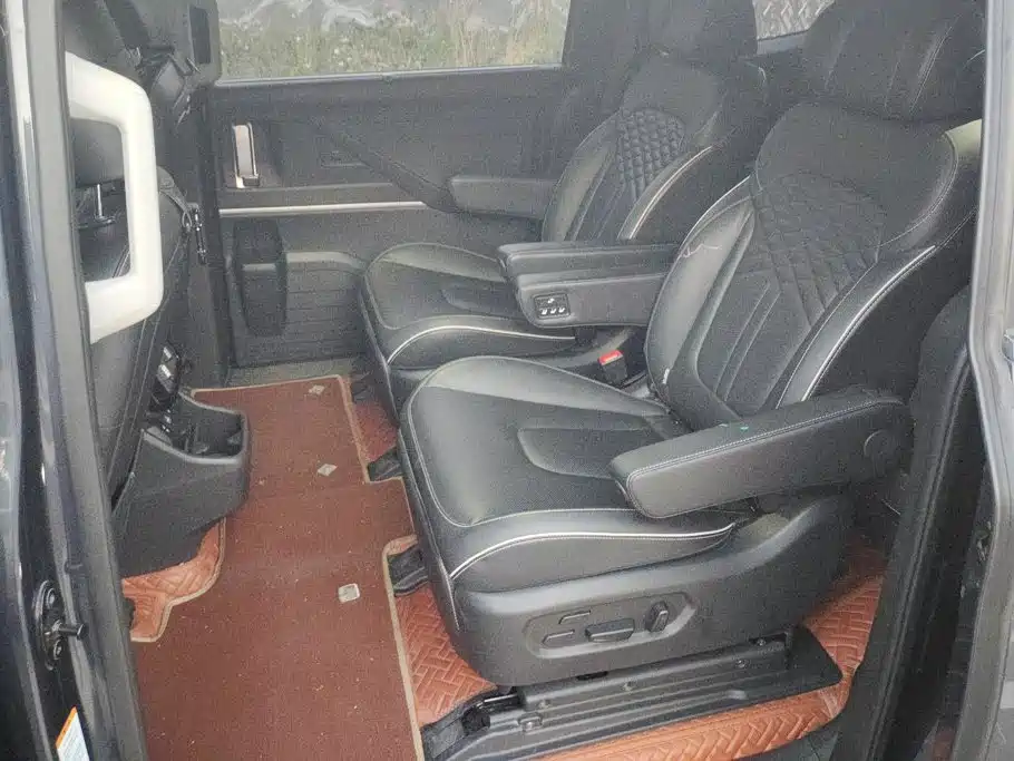 Hyundai Custo — фото 11