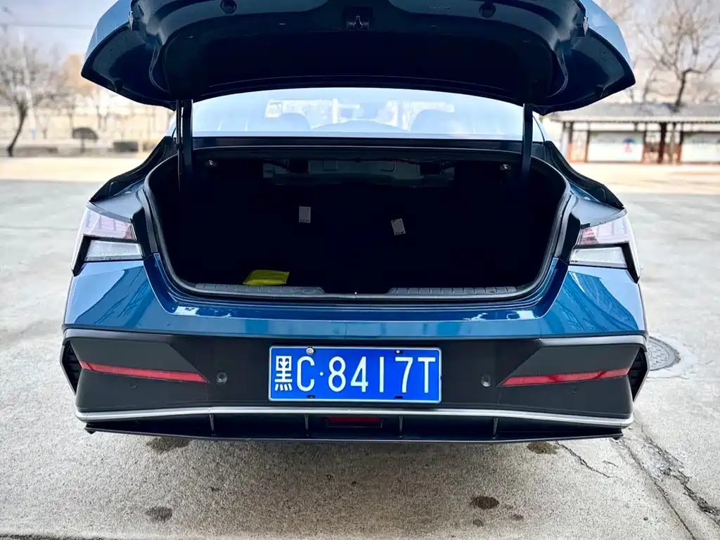 Hyundai Elantra — фото 14