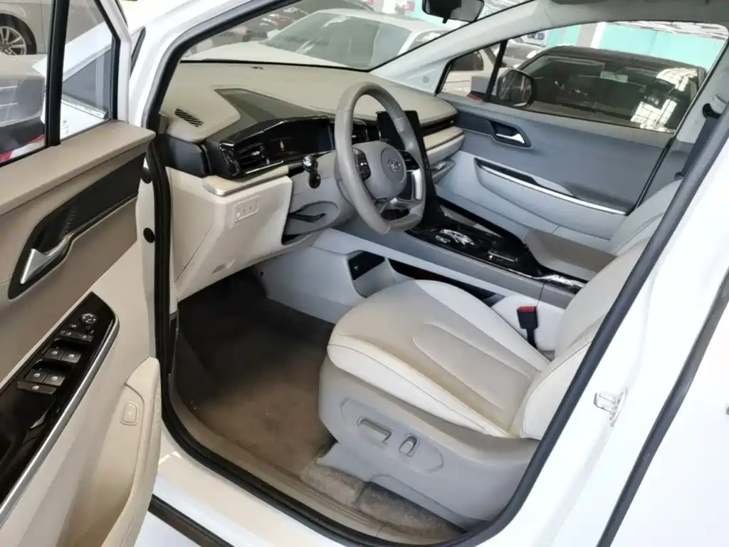 Hyundai Custo — фото 15