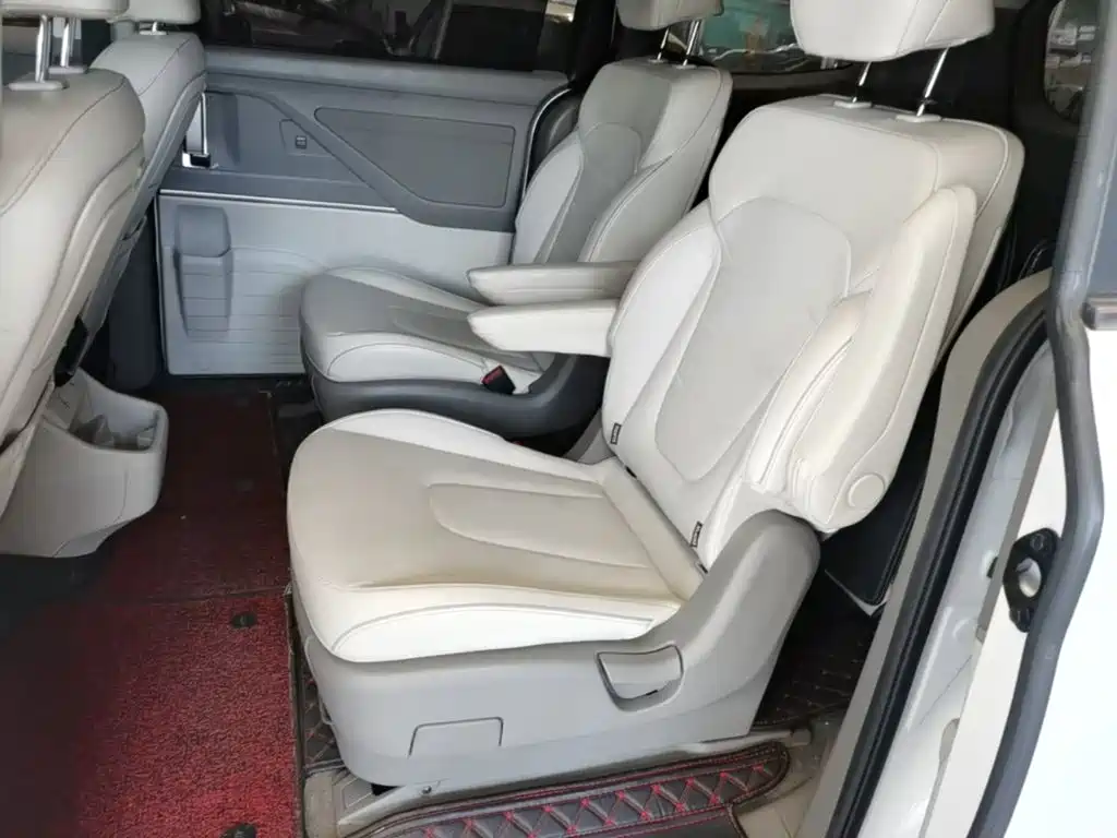Hyundai Custo — фото 17