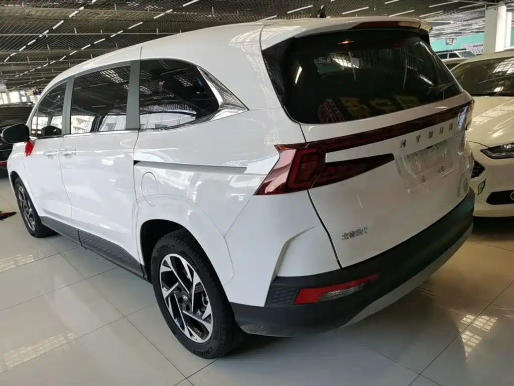Hyundai Custo — фото 5