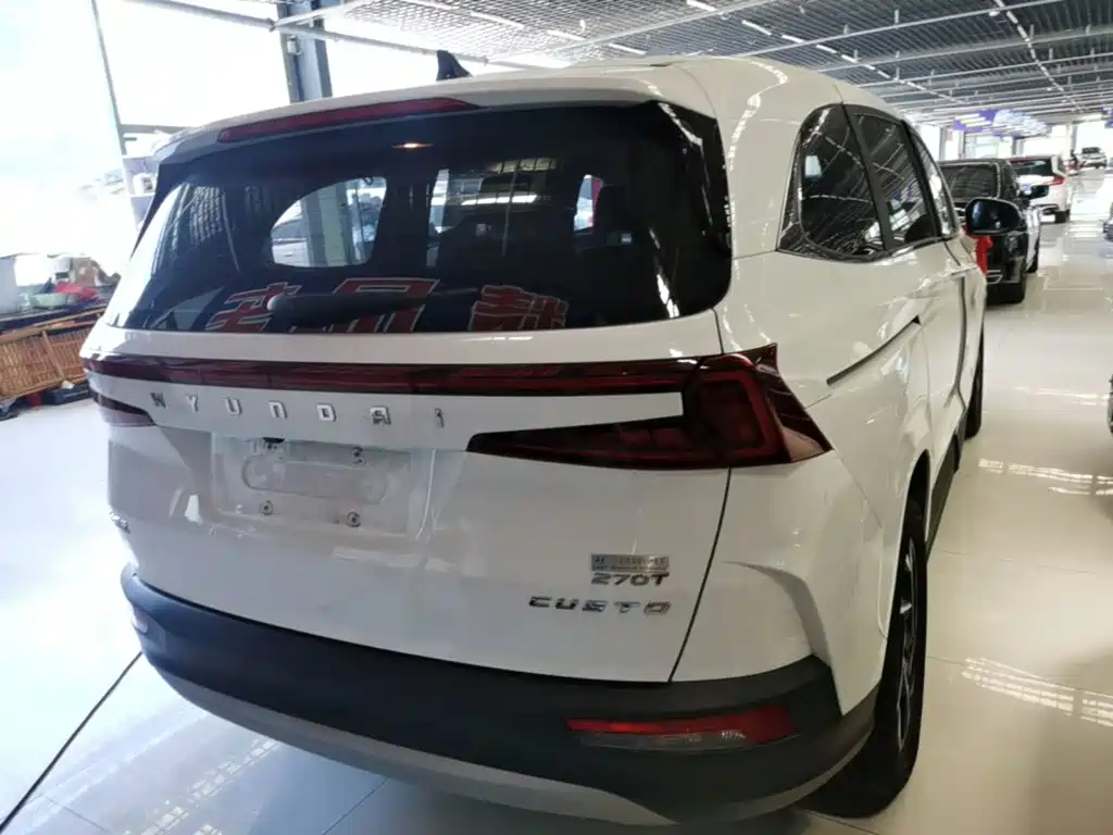 Hyundai Custo — фото 6