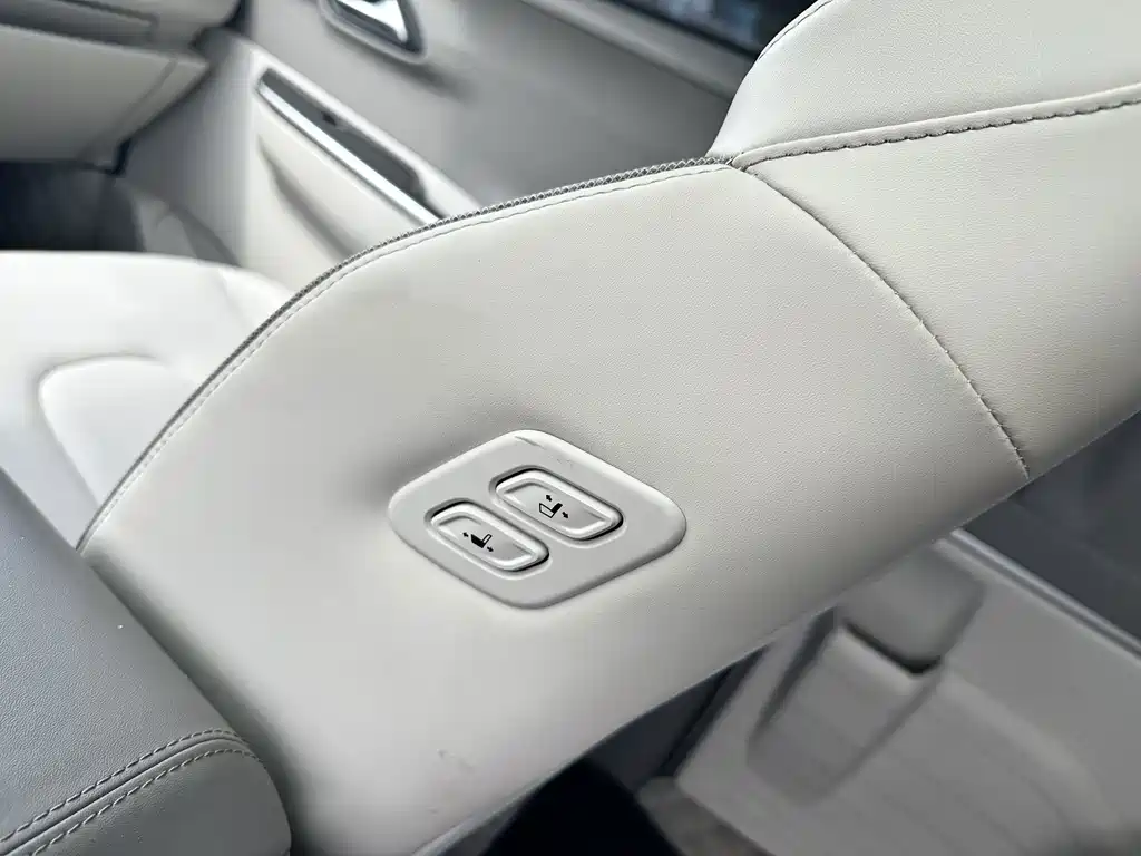 Hyundai Custo — фото 13