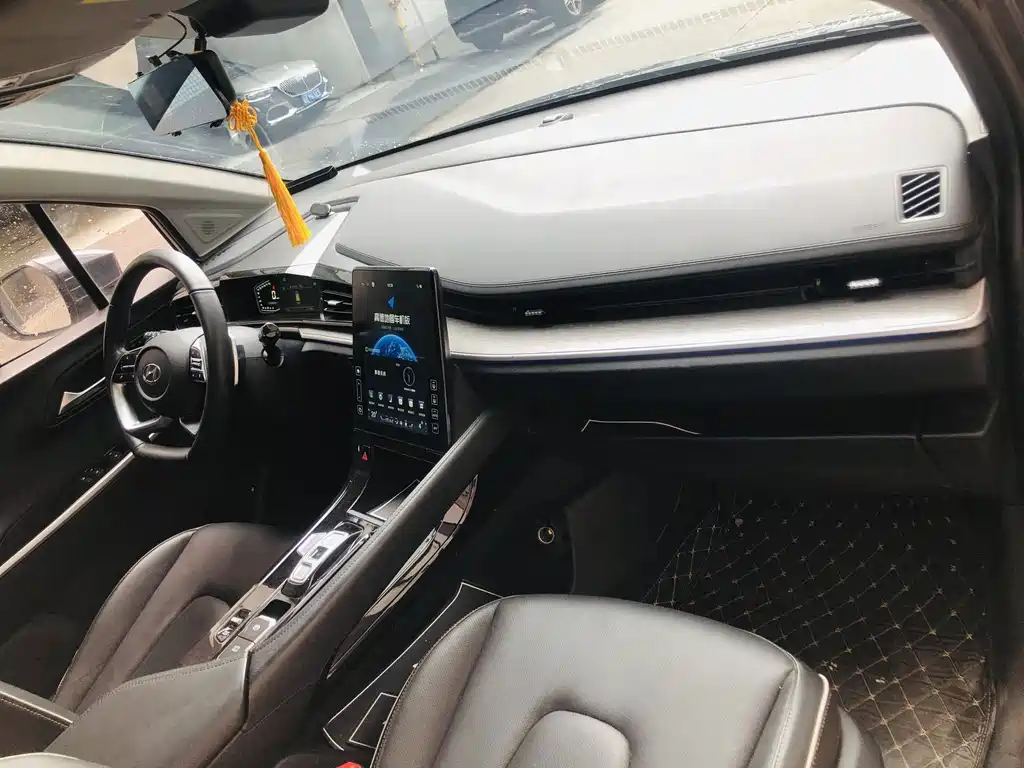 Hyundai Custo — фото 14