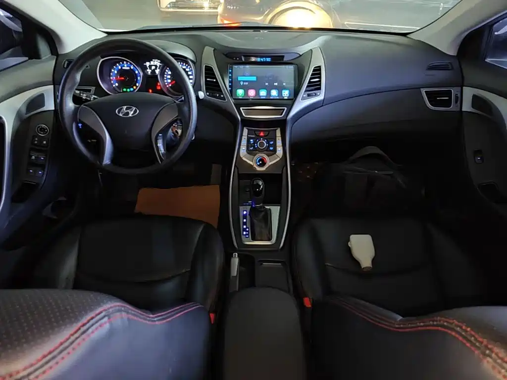 Hyundai Elantra Langdong — фото 10