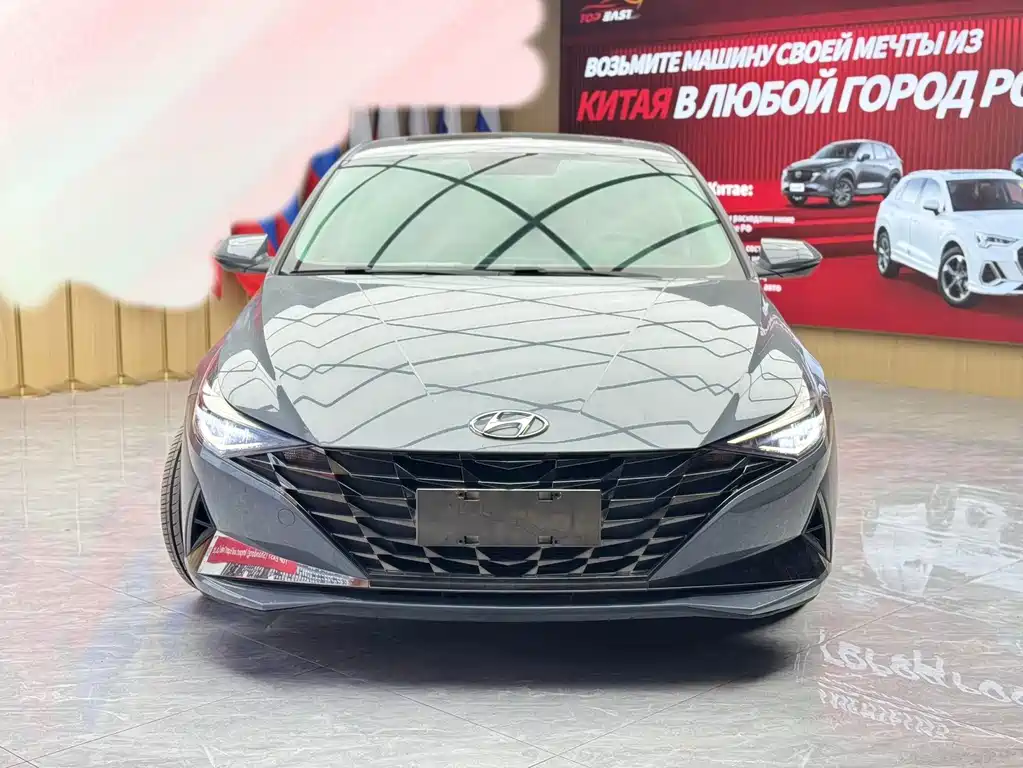 Hyundai Elantra — фото 2