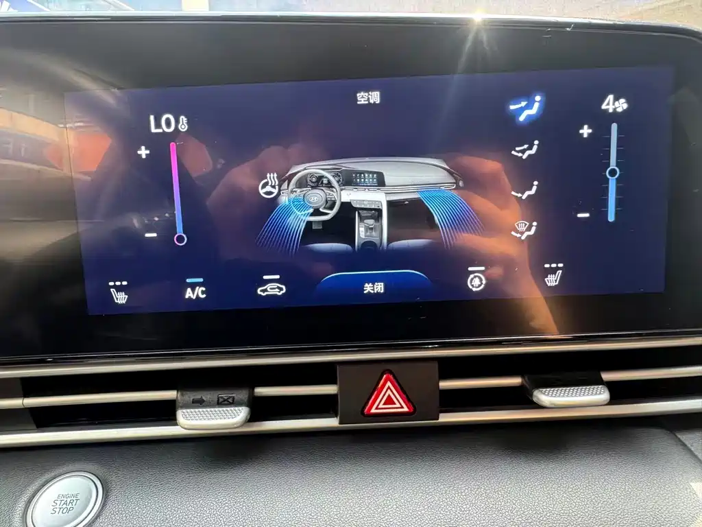 Hyundai Elantra — фото 17
