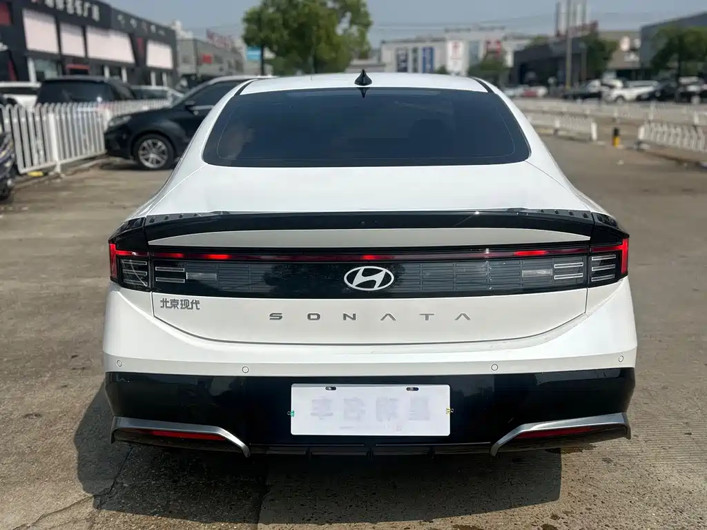 Hyundai Sonata — фото 10
