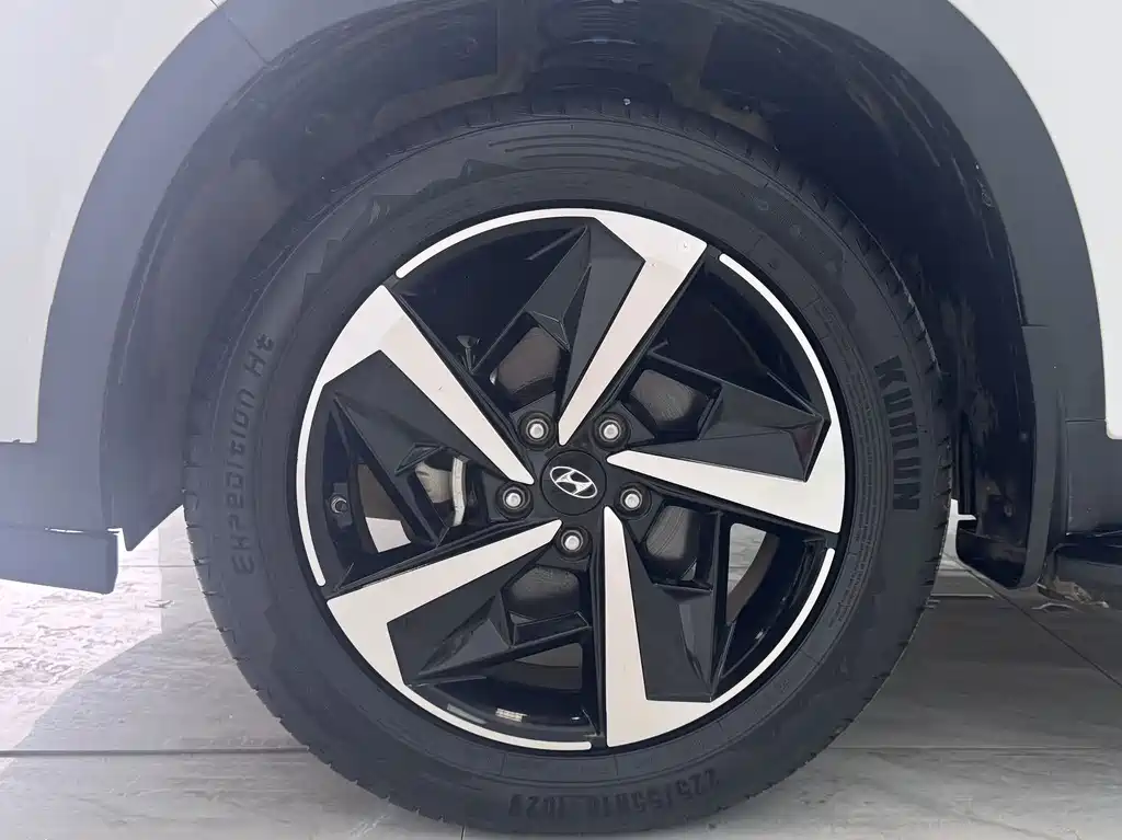 Hyundai ix35 — фото 18
