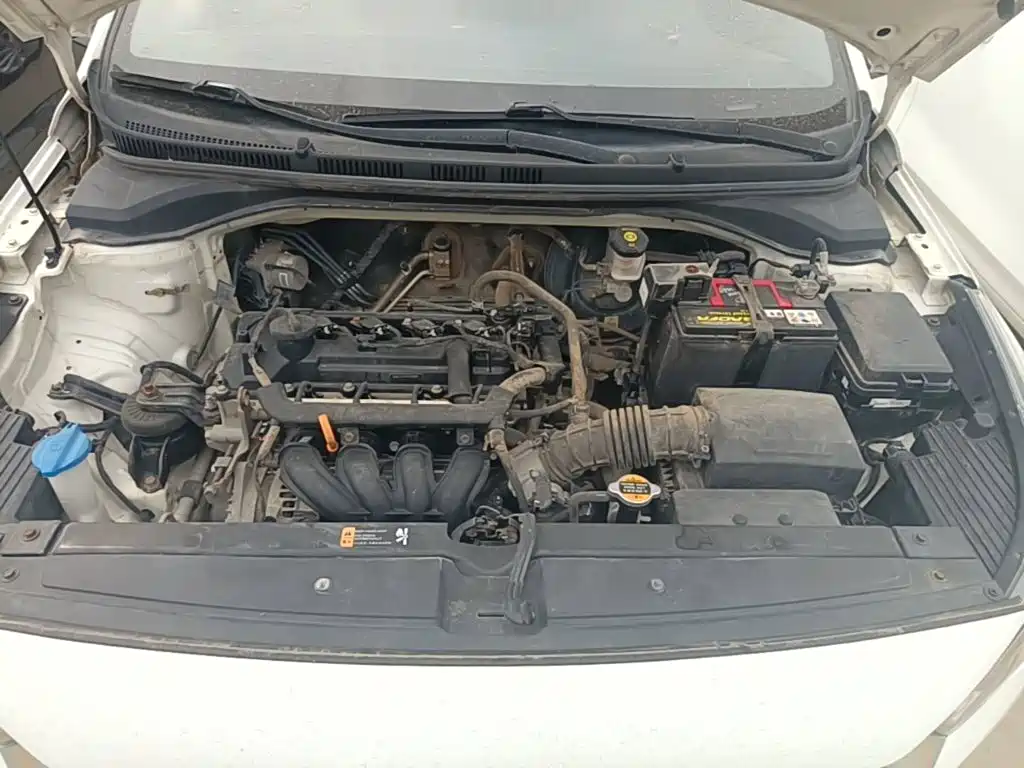 Hyundai Verna — фото 20
