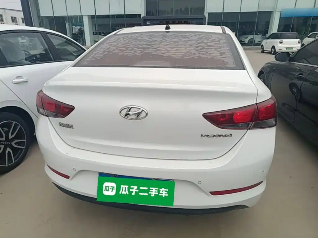 Hyundai Verna — фото 6