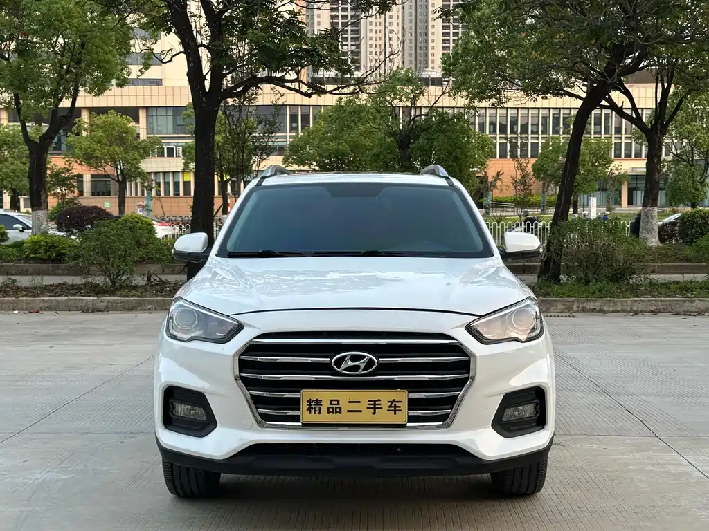 Hyundai ix35 — фото 2