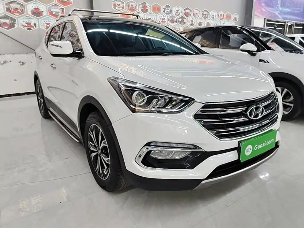 Hyundai Santa Fe — фото 4