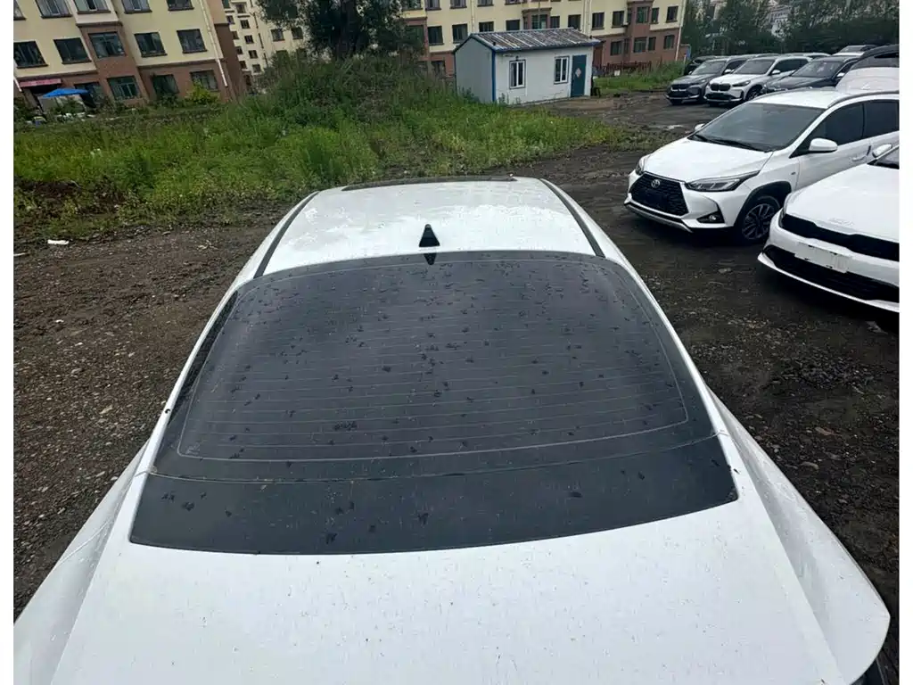 Hyundai Elantra — фото 10