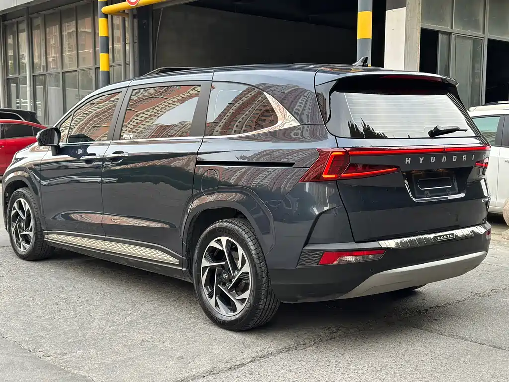 Hyundai Custo — фото 9