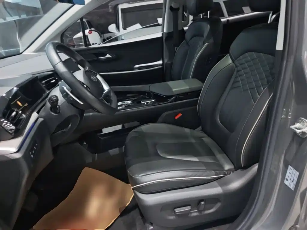 Hyundai Custo — фото 15
