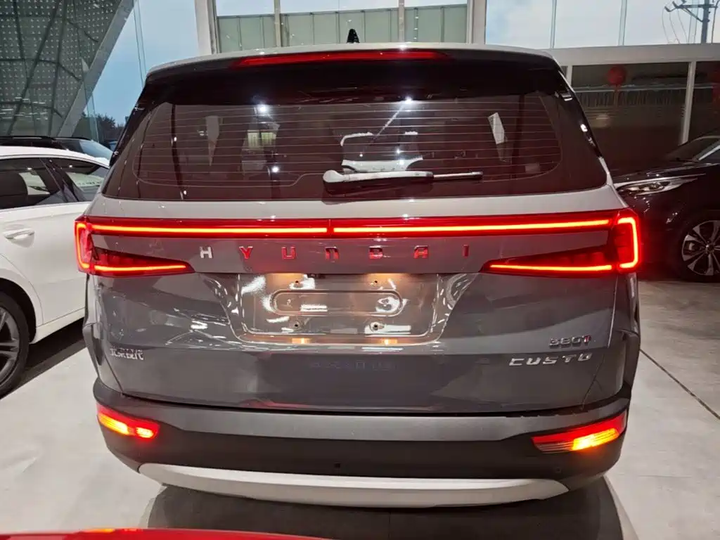 Hyundai Custo — фото 6