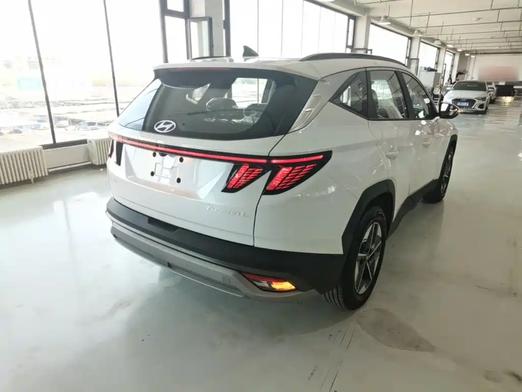 Hyundai Tucson — фото 7